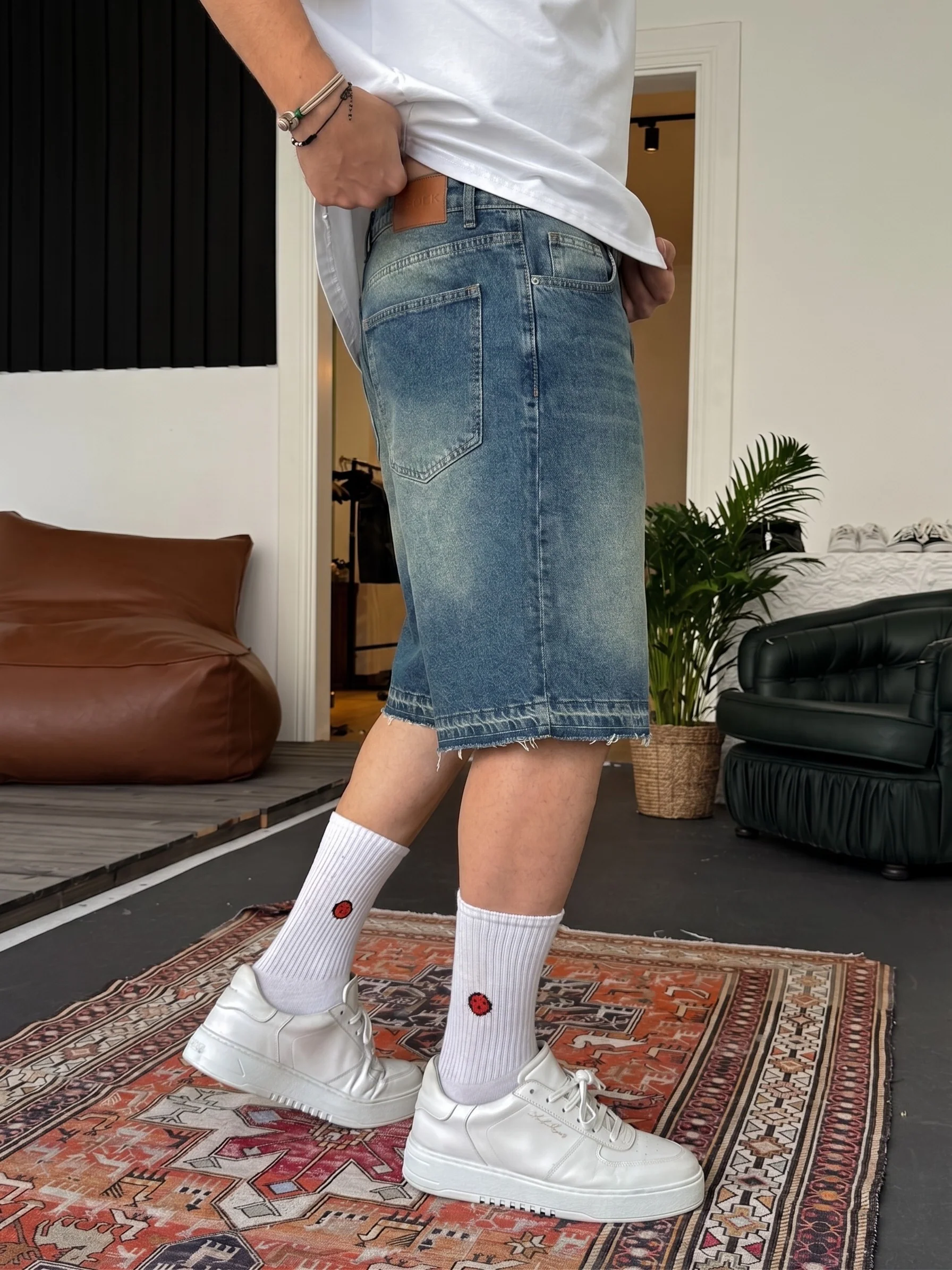 Stone Blue Wash Unfinished Hem Denim Shorts - Image 3