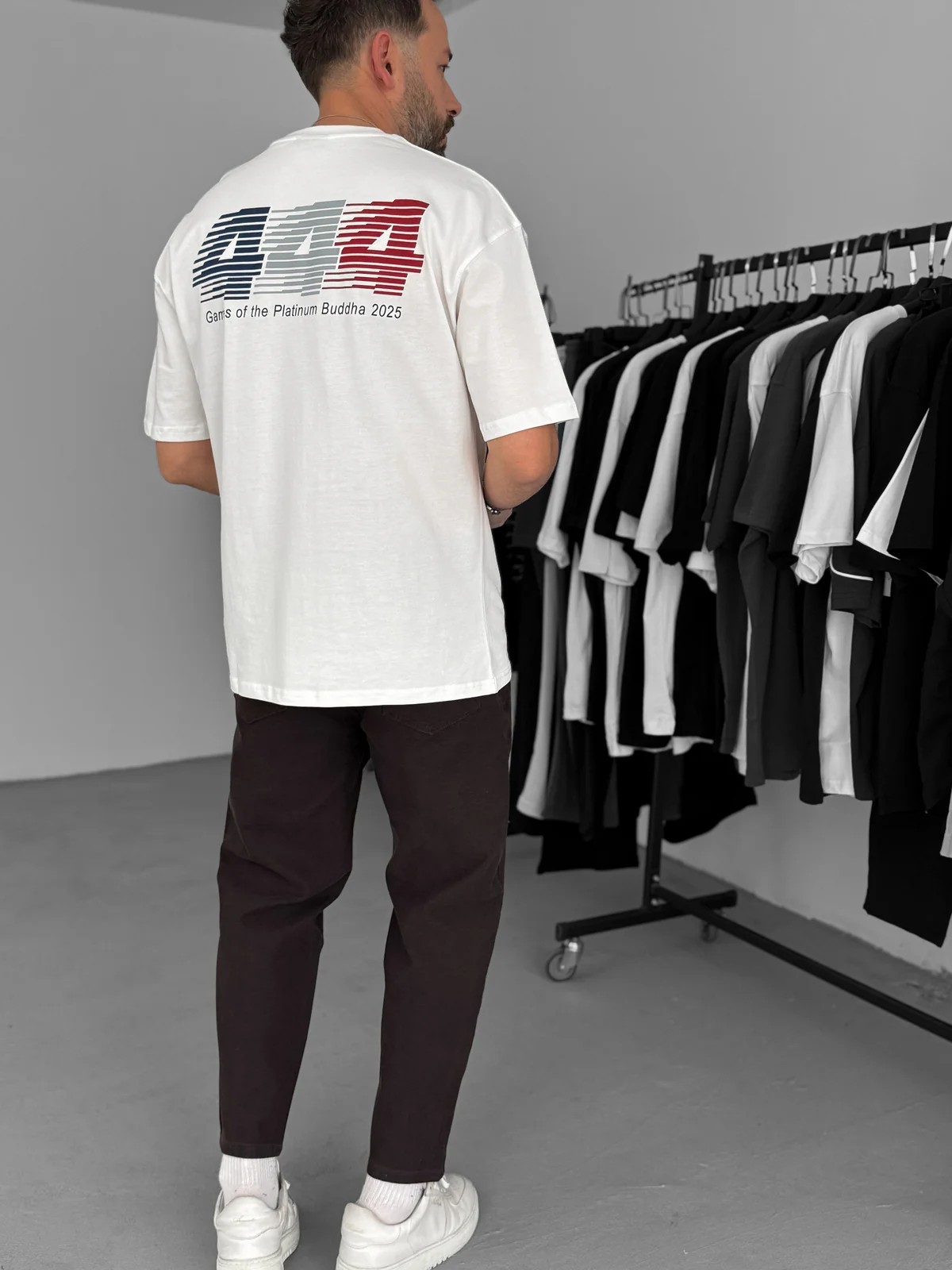 White "444" printed Oversize T-Shirt - Image 4
