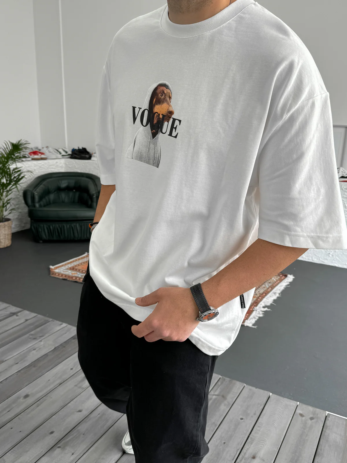 White "Vogue" printed Oversize T-Shirt - Image 3