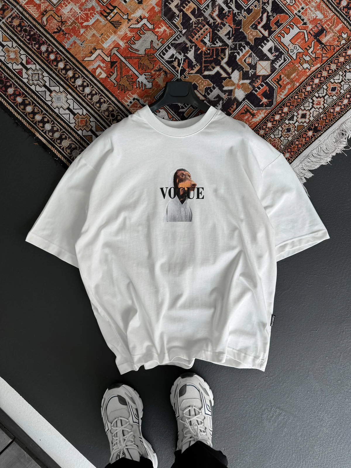 White "Vogue" printed Oversize T-Shirt - Image 4